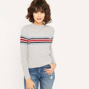 High neck sweater stripe pattern